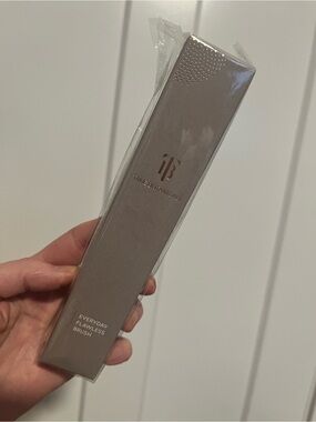 True Botanicals Everyday Flawless Brush